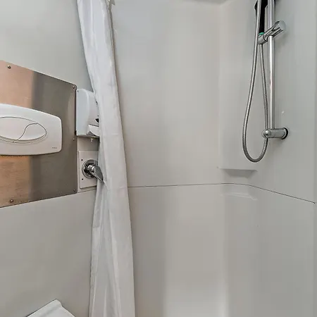 Premiere Classe Rouen Sud - Parc Des Expositions Hotel