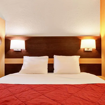 Premiere Classe Rouen Sud - Parc Des Expositions Hotel *