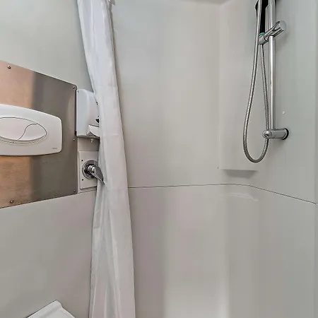 Hotel Premiere Classe Rouen Sud - Parc Des Expositions *