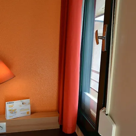 Premiere Classe Rouen Sud - Parc Des Expositions