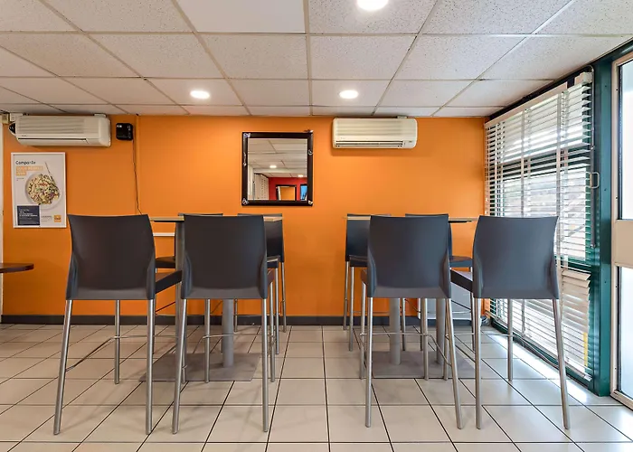 Premiere Classe Rouen Sud - Parc Des Expositions